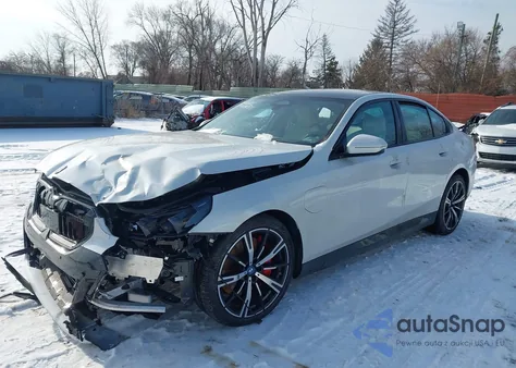 2025 BMW 550E xDrive from USA, damaged, VIN WBA13FK03SCT85659